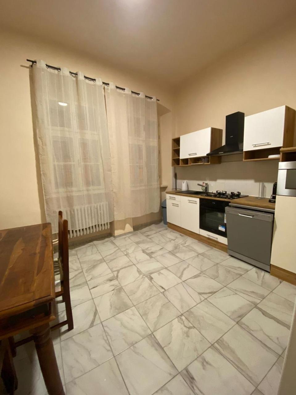 City Apartment Cheb Eksteriør billede