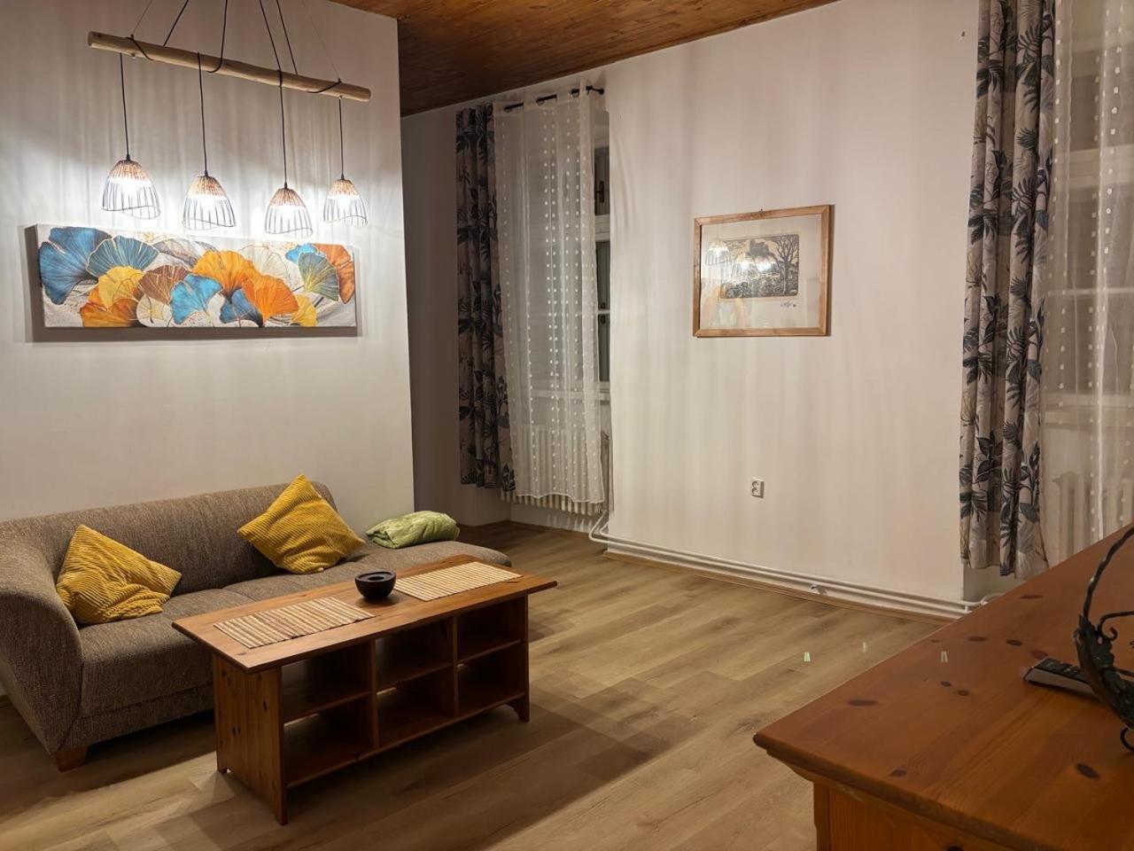 City Apartment Cheb Eksteriør billede